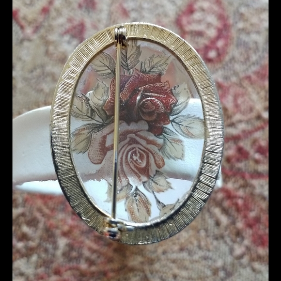 Etched Roses Brooch - Picture 12 of 16